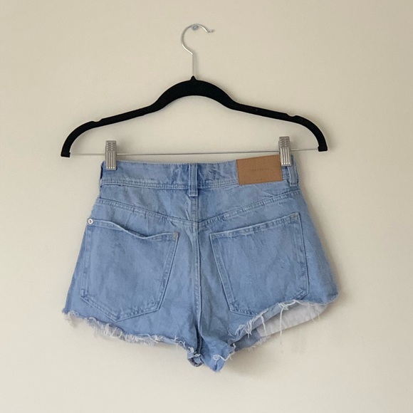 Zara Sky Blue Denim Shorts - Picture 2 of 9